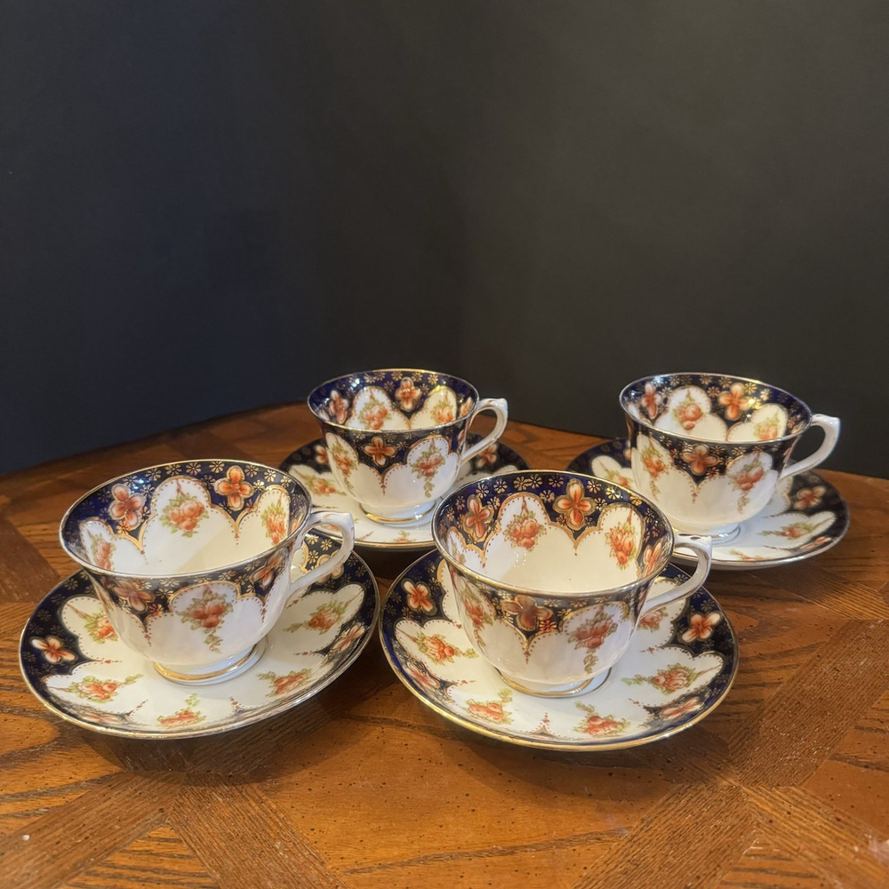 Set Of 8 Vtg Royal Albert Crown China Imari Style 4692 Cobalt Blue Cup & Saucer - Picture 2 of 12